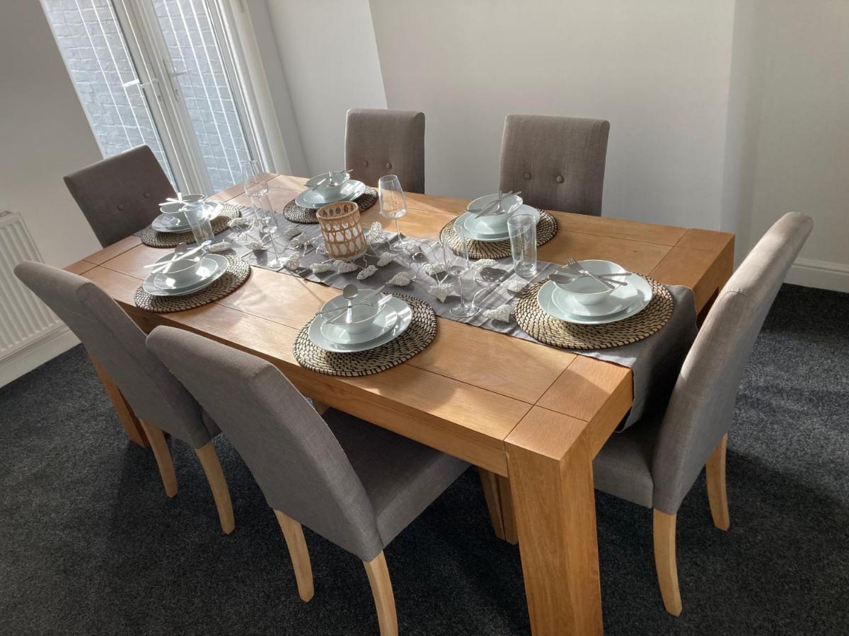 Cheshire Home Stays Крю Екстериор снимка